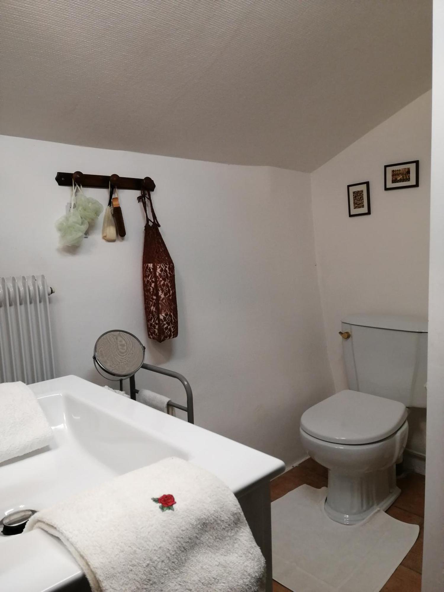 Chambres Rozies ديونْ الغرفة الصورة