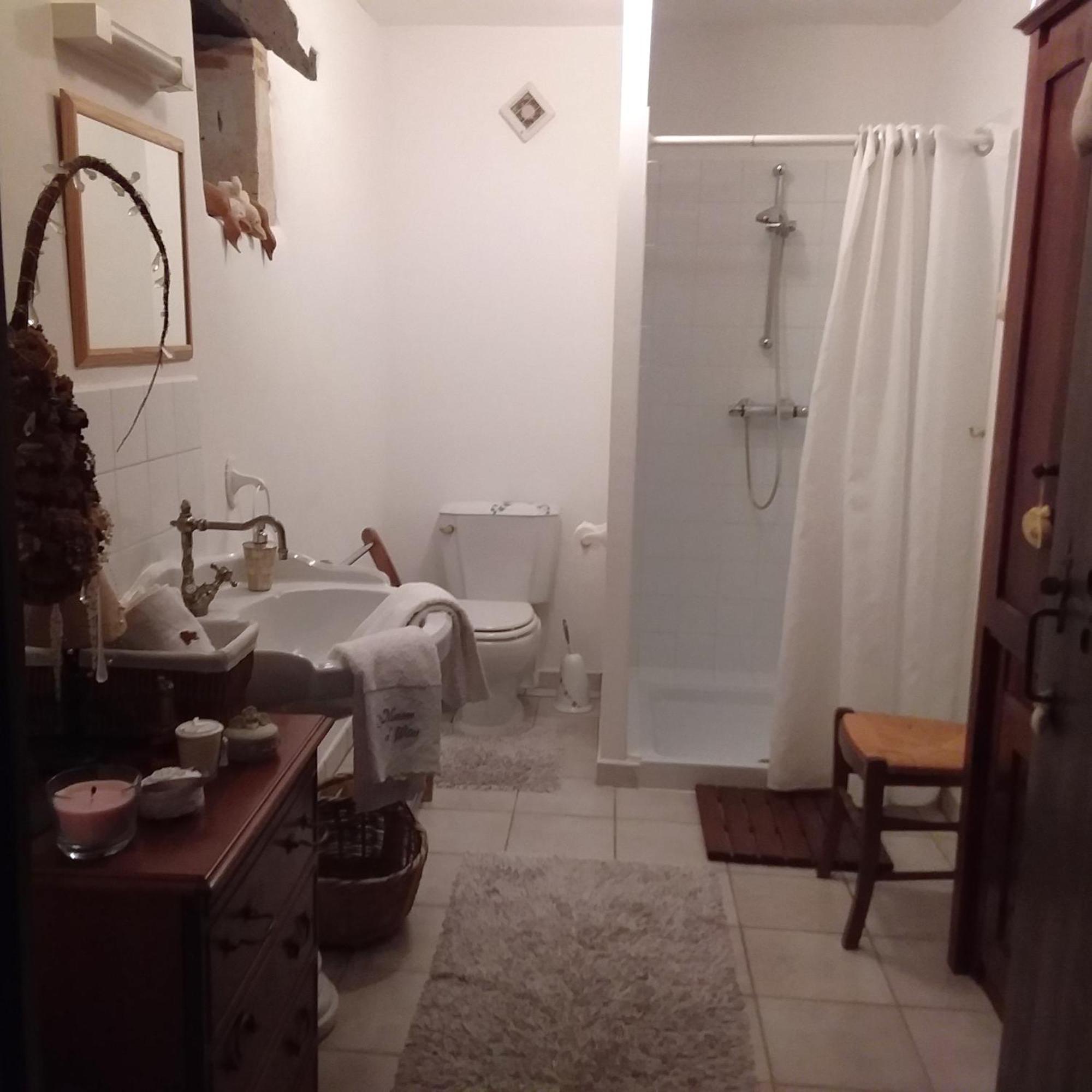 Chambres Rozies ديونْ الغرفة الصورة